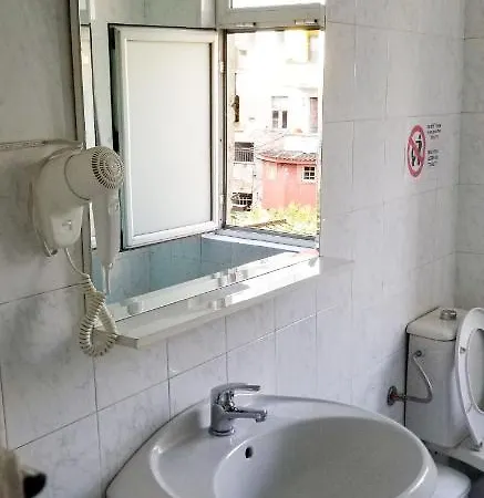 Spacious And Cozy - Ajia Apartamento