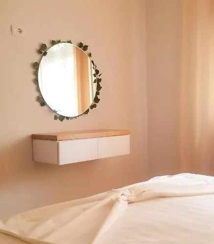 Spacious And Cozy - Ajia Apartmán Tirana