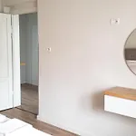 Spacious And Cozy - Ajia * تيرانا