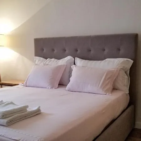 شقة Spacious And Cozy - Ajia تيرانا