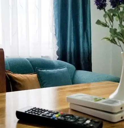 Spacious And Cozy - Ajia Apartman *