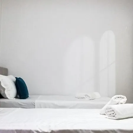Spacious And Cozy - Ajia شقة