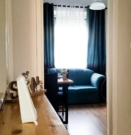 Spacious And Cozy - Ajia